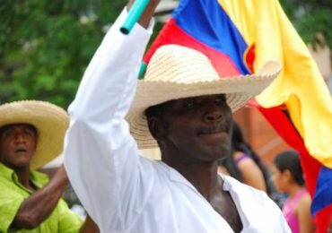 Acuerdos no se pueden quedar entre gobierno y FARC: Cumbre Afro