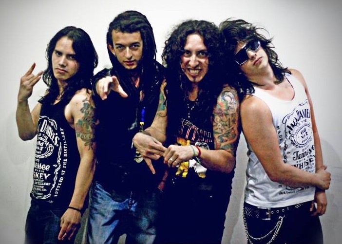 "Luxor, rock duro" en "A la Calle"