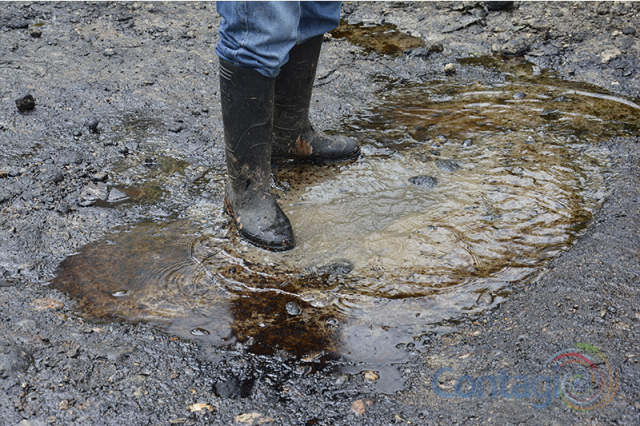 Ni Ecopetrol, ni contratistas atienden derrame de petróleo en cuerpo hídrico de Barrancabermeja