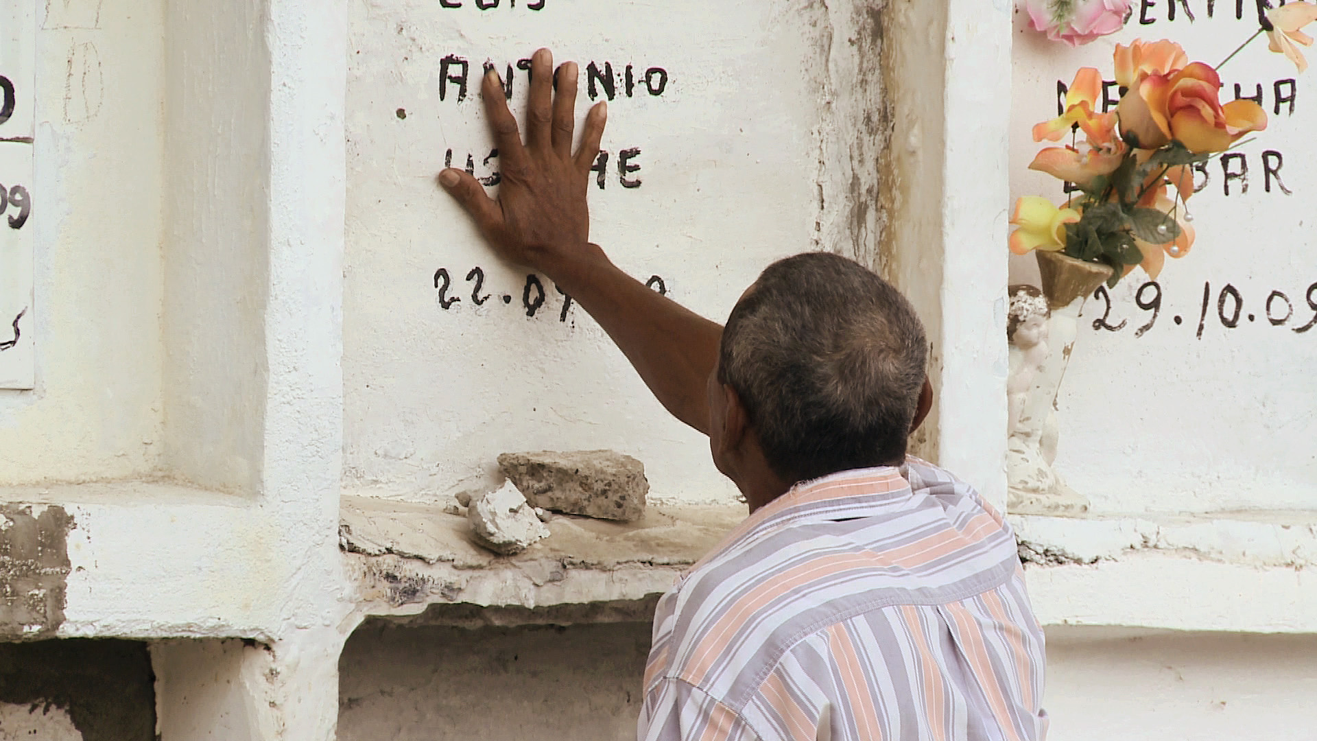 "Réquiem NN", los muertos adoptados en Puerto Berrio