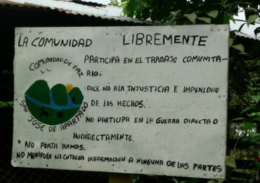 Estudiantes de San José de Apartadó se movilizan exigiendo reubicación de base militar