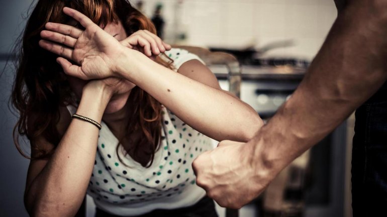 "Medios de información colombianos normalizan la violencia hacia las mujeres"