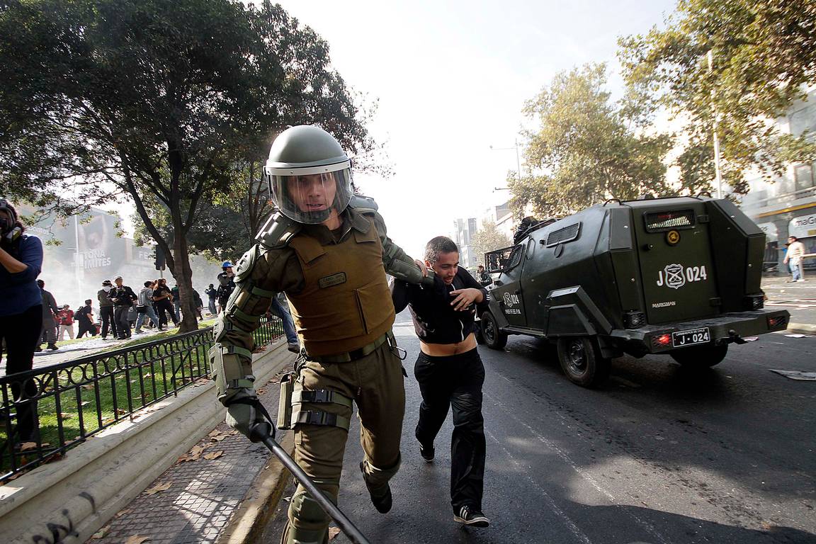 23 estudiantes judicializados y 2 asesinados en Chile durante el 2015