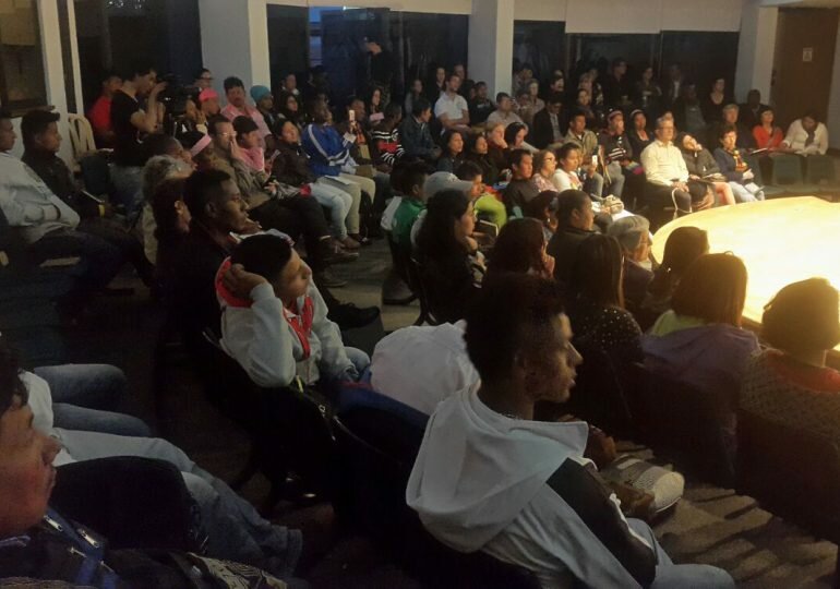 Proponen creación de 12 universidades por la Paz