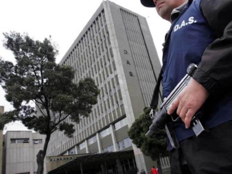 Condenan a 72 meses de prisión a ex director de inteligencia del DAS por tortura a Claudia Julieta Duque