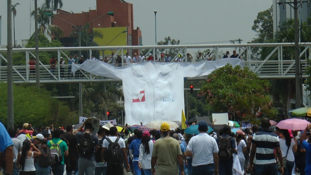 Estudiantes logran compromiso de Min Salud para salvar el Hospital Universitario del Valle