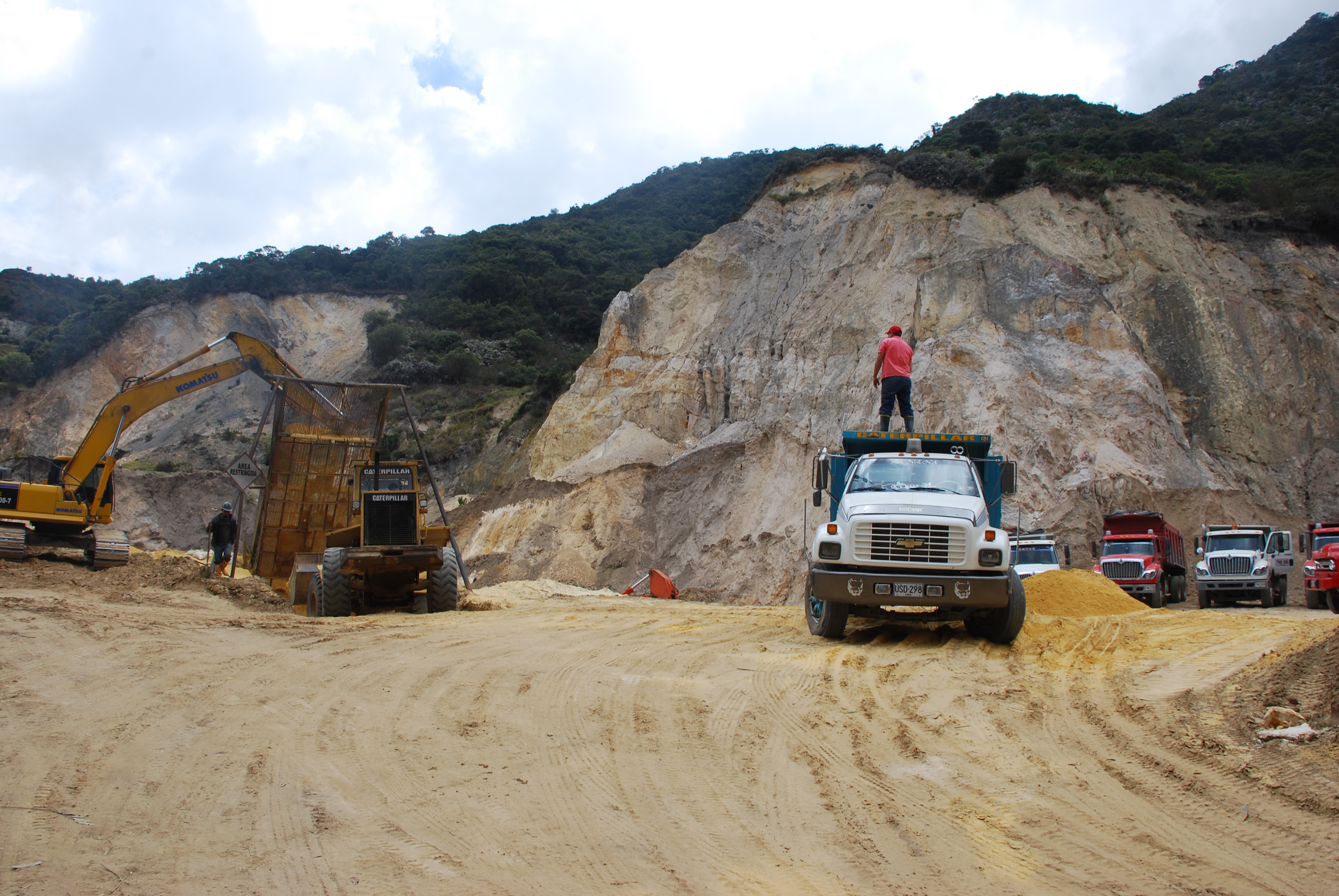 Campesinos de Sibaté se oponen a la destrucción del Río Muña por parte de Comin S.A