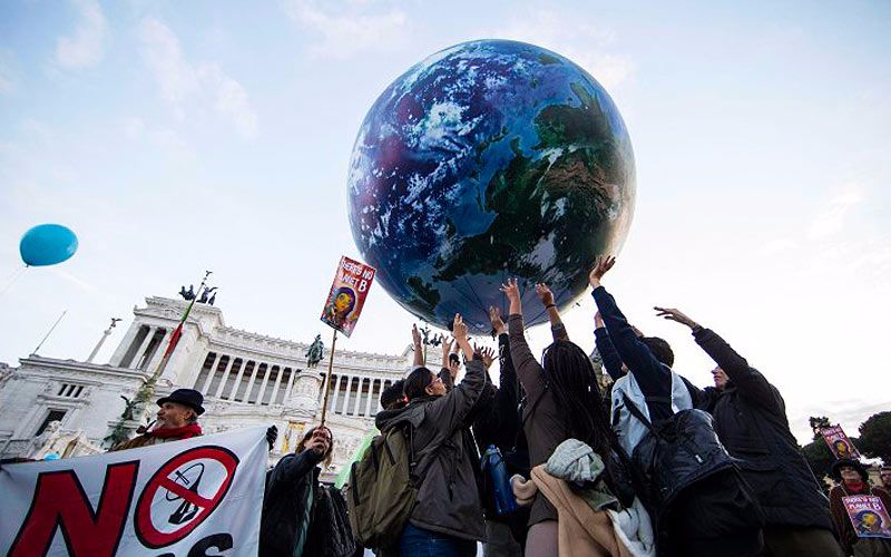 Acuerdo de la COP21 es “inhumano, engañoso y esquizofrénico”