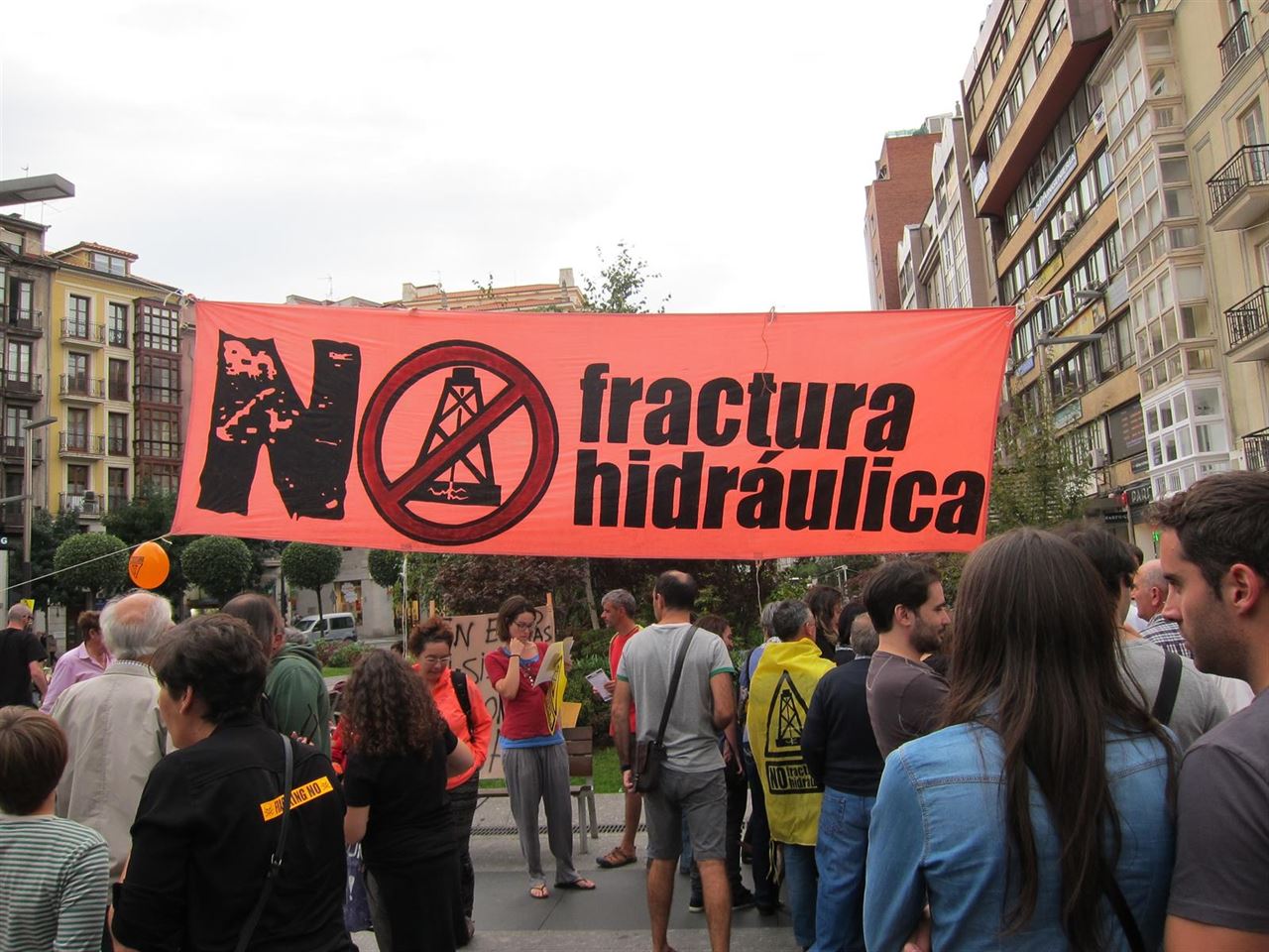 En COP21 organizaciones sociales piden que se prohíba el fracking