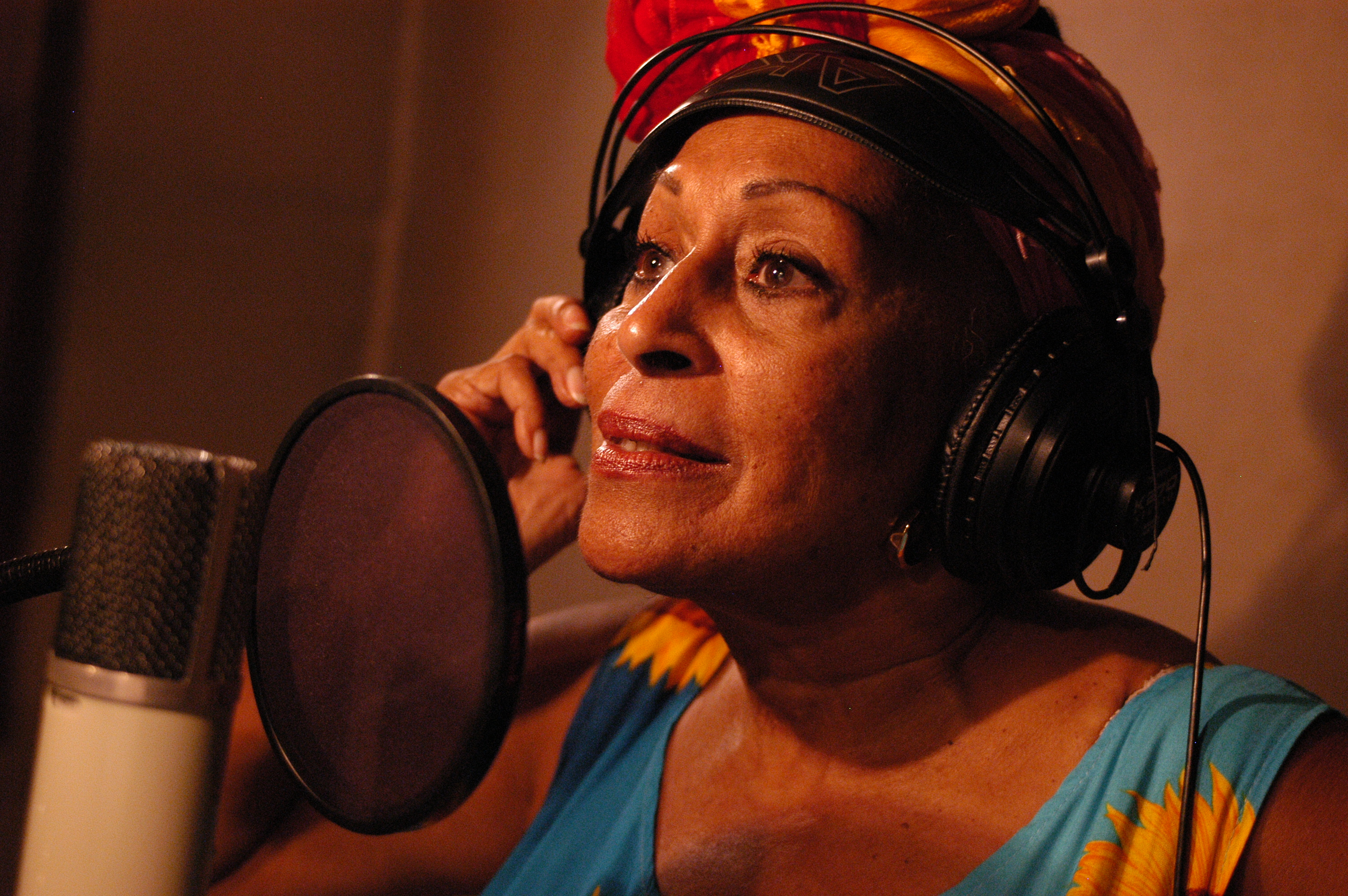 "Retrato de una diva" homenaje documental a Omara Portuondo