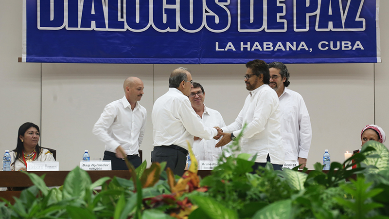 FARC y gobierno discutirán propuestas que surjan del diálogo nacional