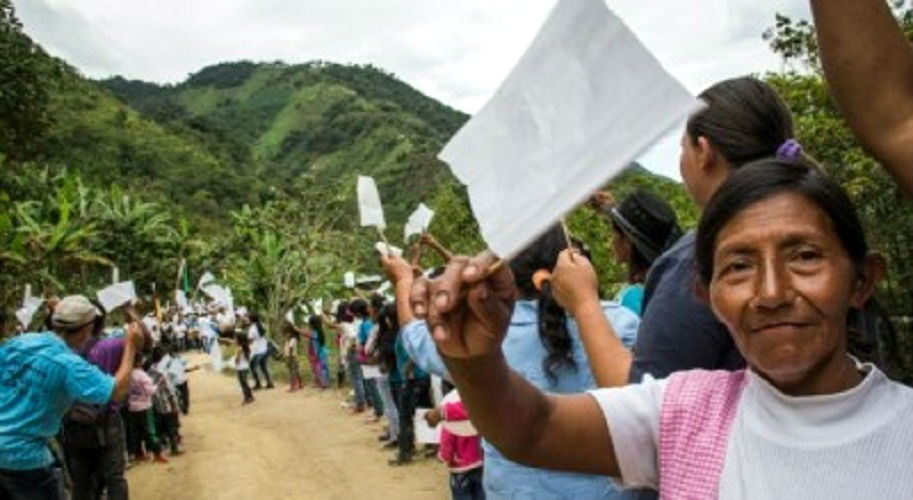 Comunidades piden cese al fuego y atención del Gobierno a problemas en los territorios
