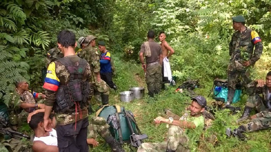 Ejército captura a guerrilleros que se movilizaban hacia zona de concentración