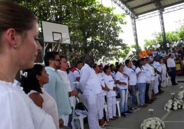 "Perdonamos y decimos sí al plebiscito": víctimas de La Chinita