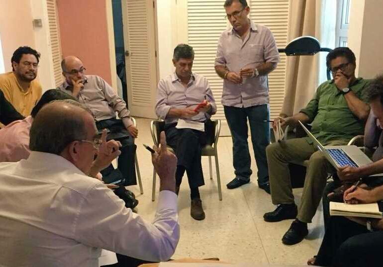 Yo prefiero la oposición de Uribe y no un acuerdo de paz con él: Molano