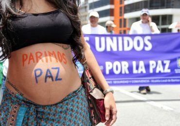 El primer paso y una carrera por los derechos de las mujeres: Católicas tras visita de Francisco
