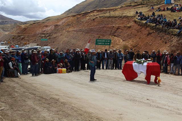 Movilizaciones en Perú por asesinato de campesino