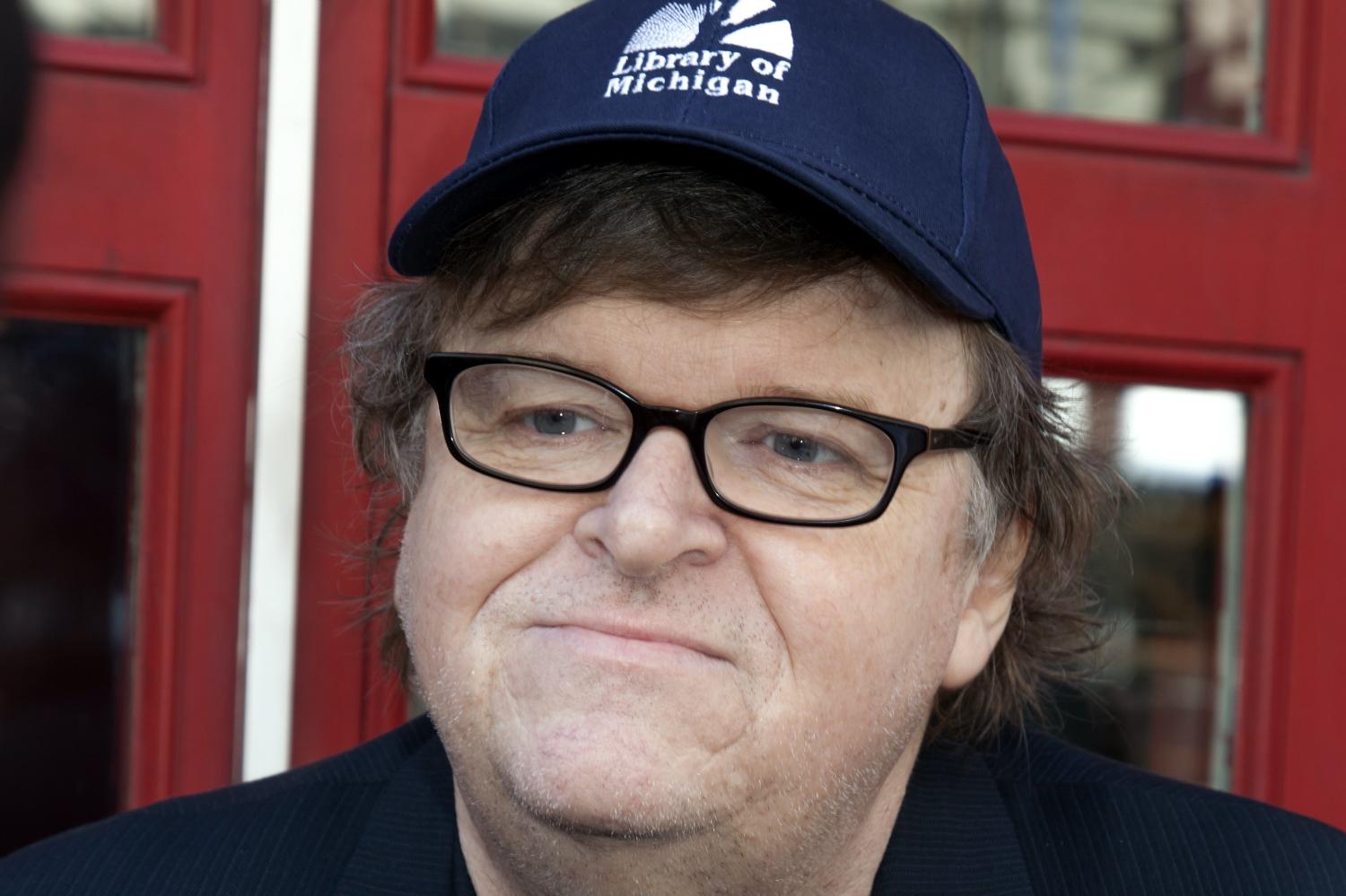 Las últimas tareas de Obama según Michael Moore