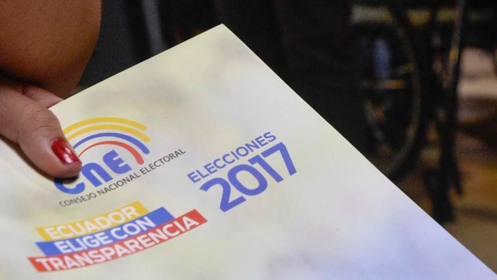 Ecuador en camino de elegir nuevo presidente