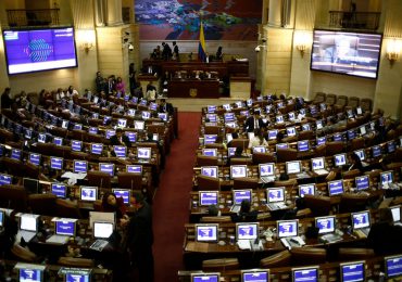 Reforma política está "en riesgo de muerte"