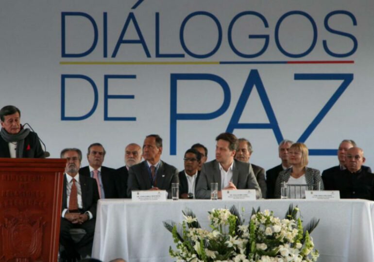 ELN propone cese bilateral para recibir al Papa Francisco