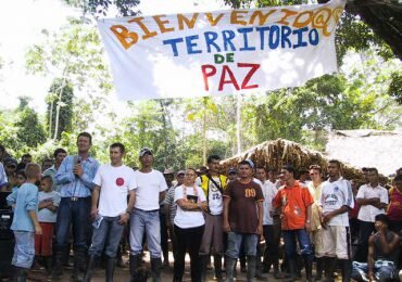 ¡500 jóvenes marchan hacia el Catatumbo por la paz!
