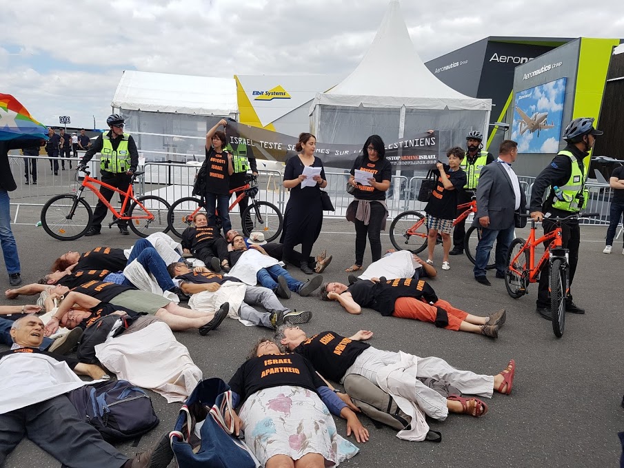 Activistas del BDS interrumpen participación de empresa israelí en Paris