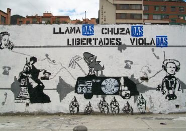 “Son más importantes los crímenes del DAS que los trinos de Uribe” Alirio Uribe