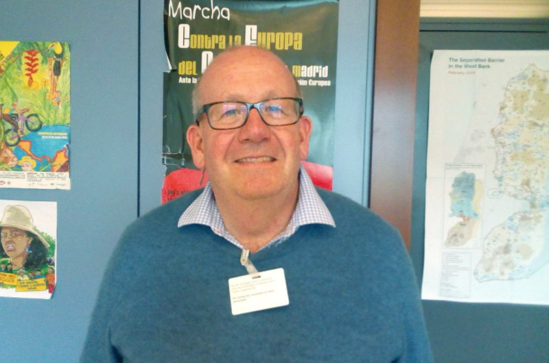 Simón Trinidad solamente tiene contacto con humanos 3 horas al día: Abogado Mark Burton