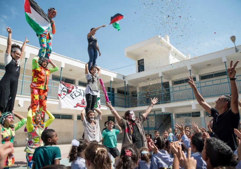 Payasos contra el apartheid
