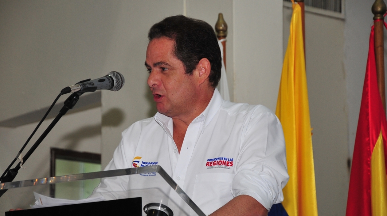 Podrían sancionar campaña de Vargas Lleras por doble militancia