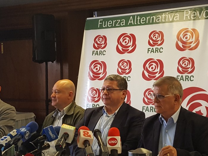 "Quieren acabar con la dirección política del partido": FARC