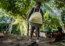 Las barreras para el desarrollo de la mujer rural en América Latina