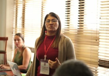 Un partido no se desmorona por las críticas: FARC