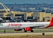 Avianca ni ayuda ni es colombiana: Protesta ciudadana
