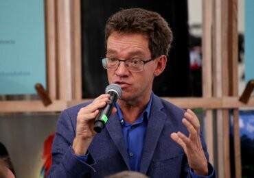Información de inteligencia y contrainteligencia no ha sido entregada a la Comisión de la Verdad
