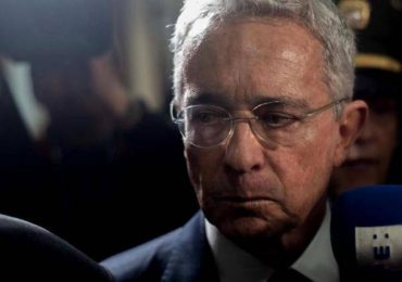 A pesar de la defensa de la Fiscalía y la Procuraduría avanza proceso contra Álvaro Uribe