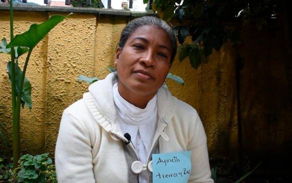 Amenazan a la lideresa de reclamantes de tierras, Ayineth Pérez Galán