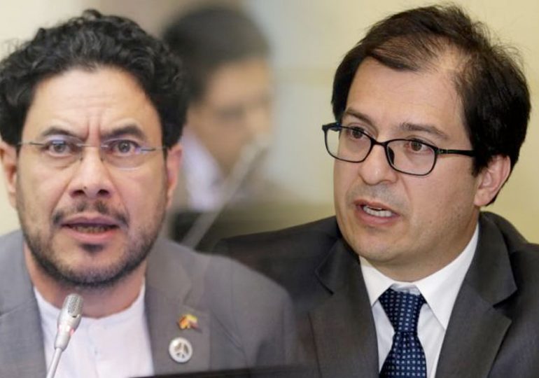 Iván Cepeda denunció al Fiscal Barbosa por participación en política