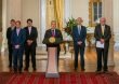 Indignación nacional por anuncio de Duque de invertir dinero de pensiones en negocios privados