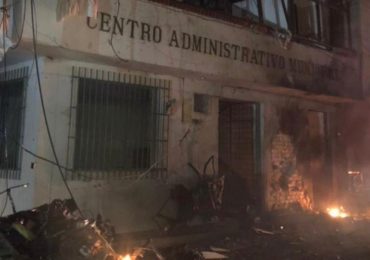 Continúa el terror en Cauca, detonaron artefacto explosivo en la Alcaldía de Argelia