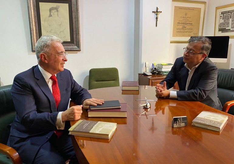 Siempre habrá un canal abierto para el diálogo con la oposición: Gustavo Petro tras reunión con Uribe