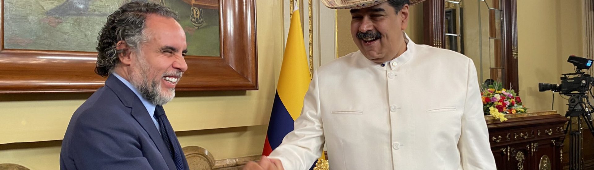 Comercio y energía serán temas cruciales en restablecimiento de relaciones entre Colombia y Venezuela